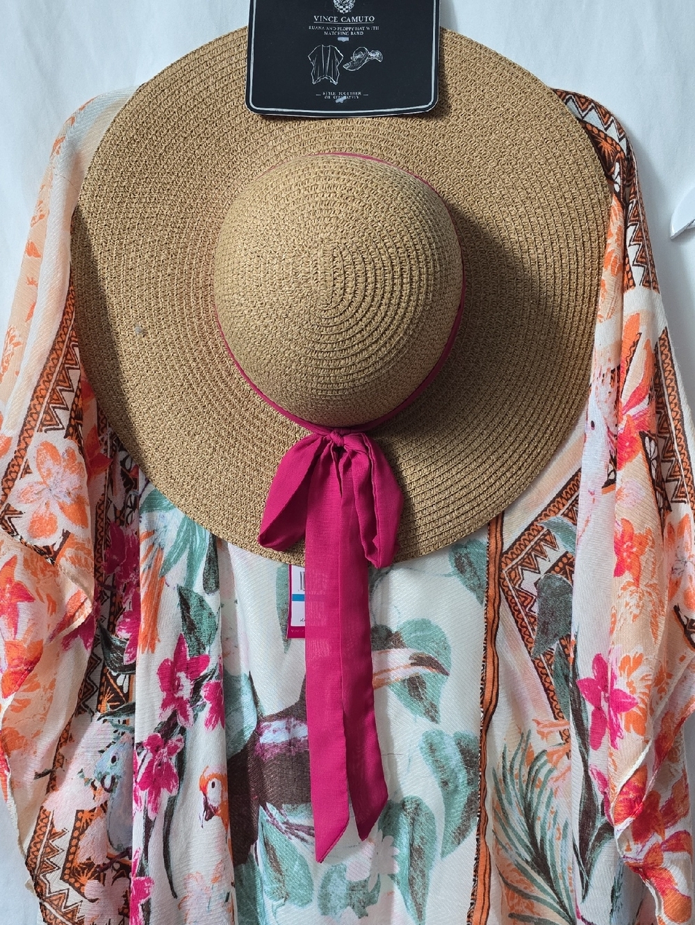 Vince Camuto Ruana Kimono Cover Up With Matching Hat NWT One Size Tropical
